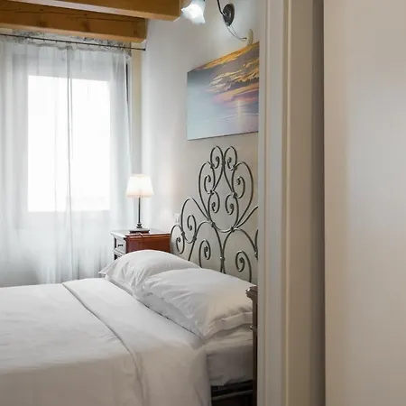 Flats4rent Deborah Appartement