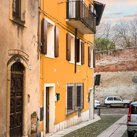 Apartment Flats4rent Deborah Verona